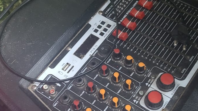 DJ. Mixer Amplifier No Sound Repair Near Me